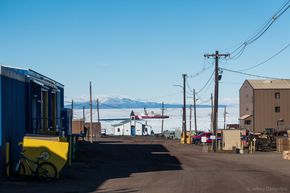 At the end of January, once I had returned back to McMurdo after a few weeks at WAIS, I notice the US Coast Guard Ice Breaker "Polar Star" cutting its way through the ice to McMurdo.